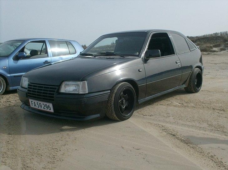 Opel Kadett E sælges billede 1