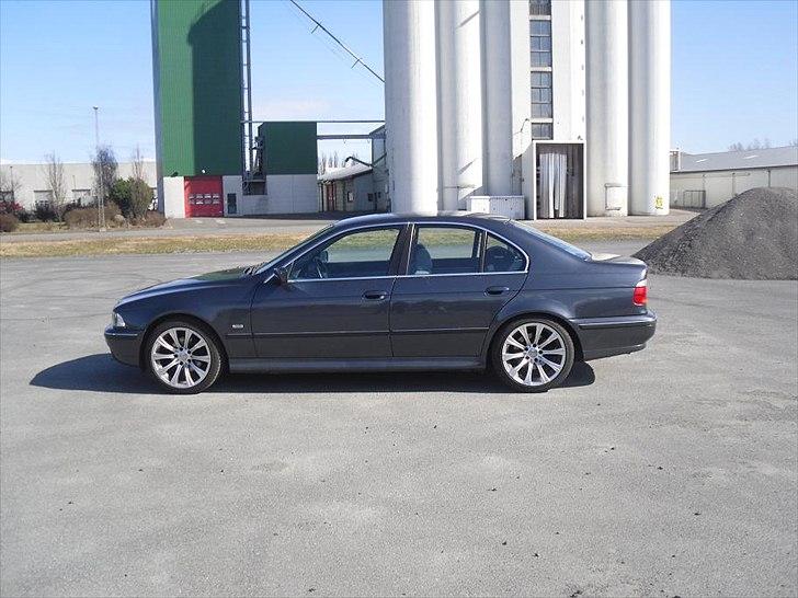BMW e39 / SOLGT billede 11