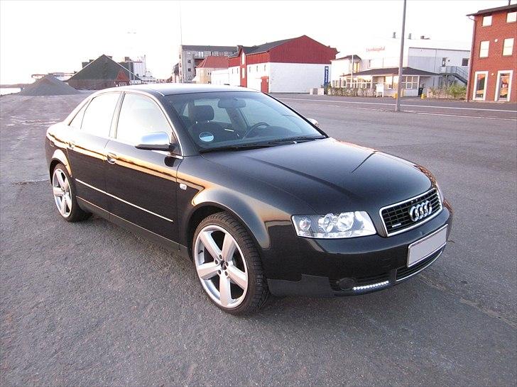 Audi A4 B6 limo **SOLGT ** billede 2