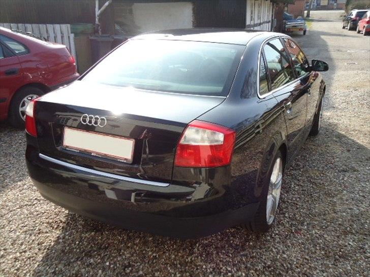 Audi A4 B6 limo **SOLGT ** billede 5