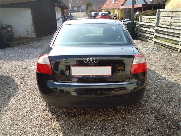 Audi A4 B6 limo **SOLGT ** billede 9
