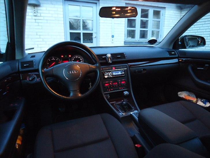 Audi A4 B6 limo **SOLGT ** billede 18