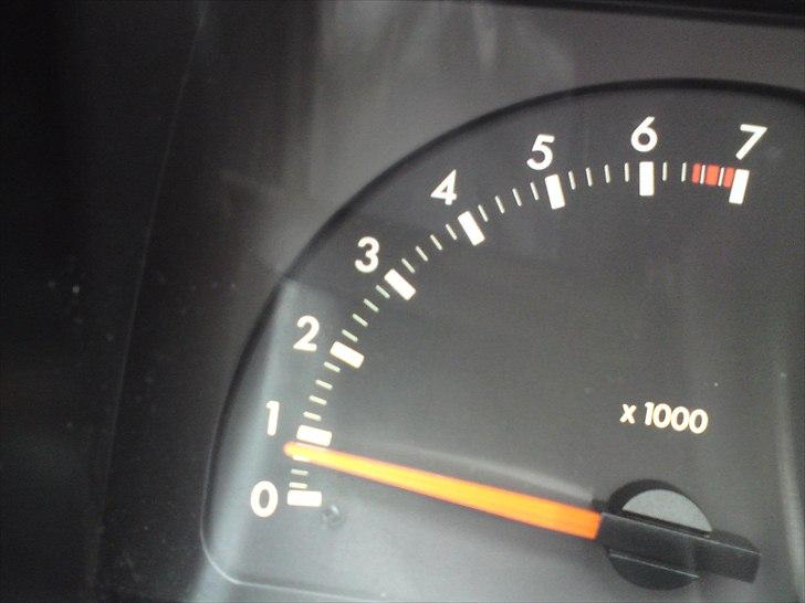 Ford Escort 1,3 Ghia solgt - Dejlig tomgang :) billede 7