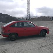 Opel Kadett 1.8i GT