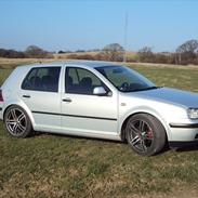 VW Golf 4