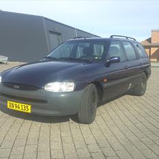 Ford escort Skrotte :(
