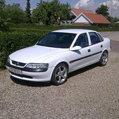Opel vectra b solgt