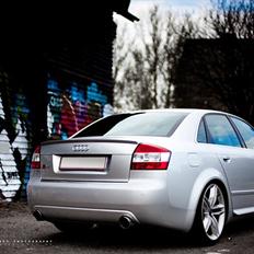 Audi A4 S-Line 3.0 V6, 220HK (Solgt)