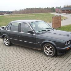 BMW E30 320i *SOLGT*