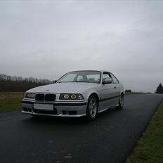 BMW E36 325i Coupe->(solgt)<- 