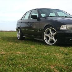 BMW E36 318i (protjekt)