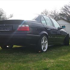 BMW E36 318i (protjekt)