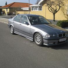 BMW 318i