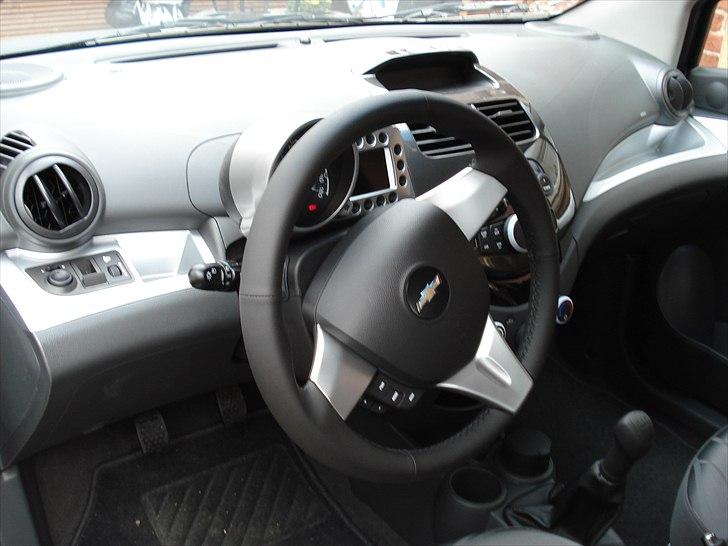 Chevrolet Spark LT billede 8