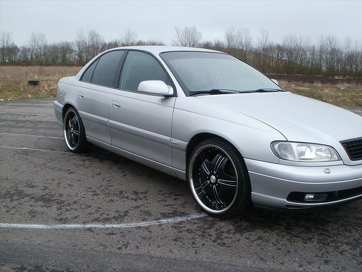 Opel Omega V6 billede 15