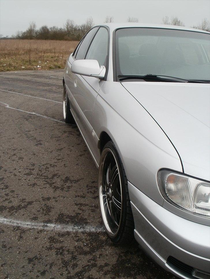 Opel Omega V6 billede 16