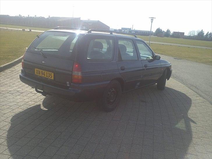 Ford escort Skrotte :( billede 3