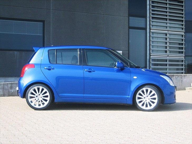 Suzuki Swift 1,3 GLS 5d. - SOLGT billede 8