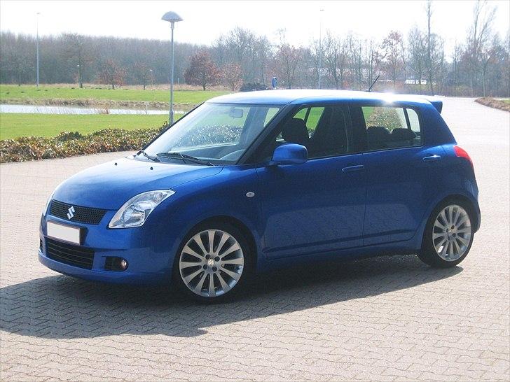 Suzuki Swift 1,3 GLS 5d. - SOLGT billede 11