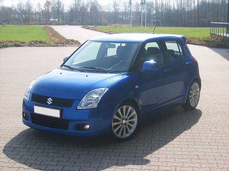Suzuki Swift 1,3 GLS 5d. - SOLGT billede 12
