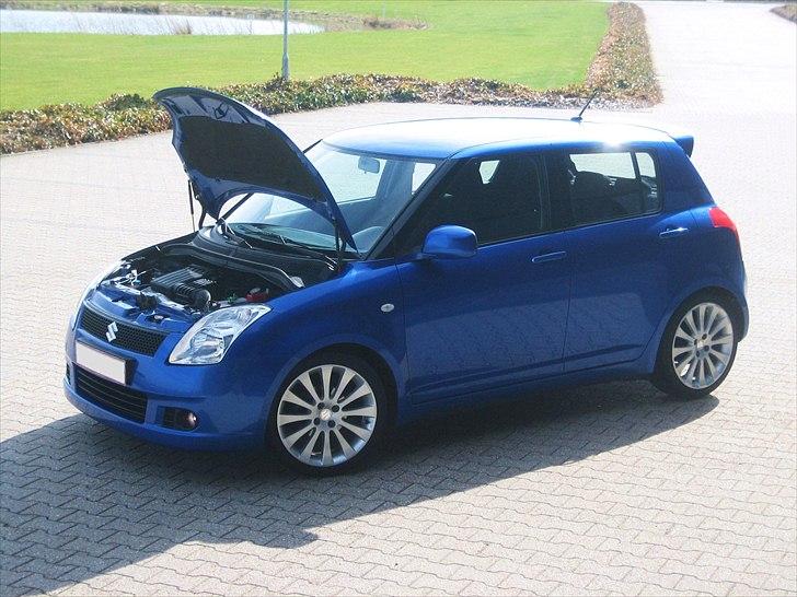 Suzuki Swift 1,3 GLS 5d. - SOLGT billede 13