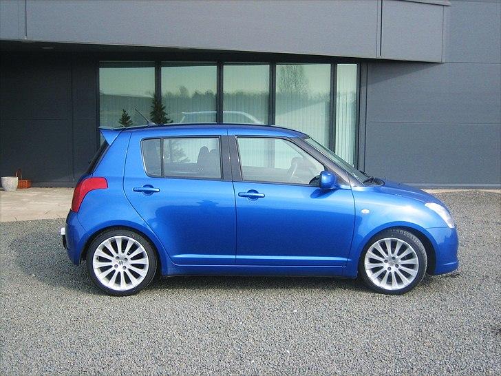 Suzuki Swift 1,3 GLS 5d. - SOLGT billede 15