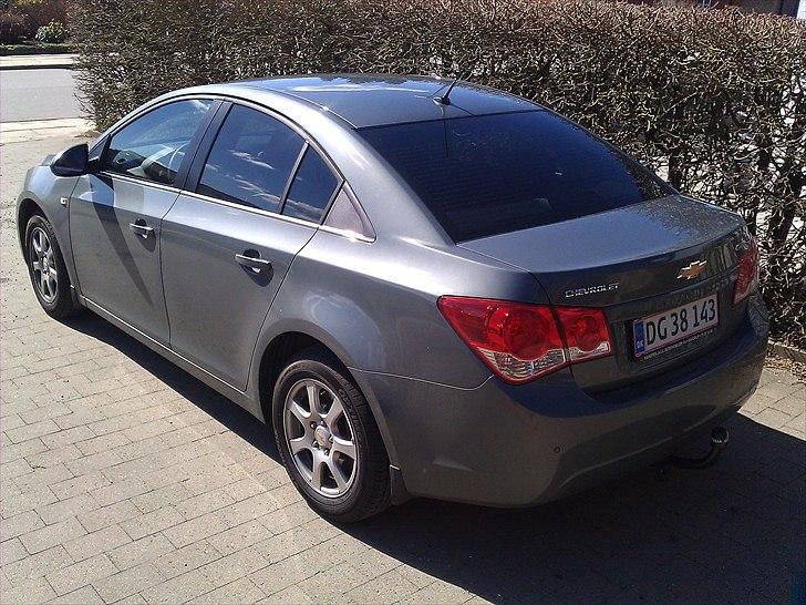 Chevrolet cruze - bagfra. eneste ændring endnu er 3M solfilm. har en bette folie biks. billede 6