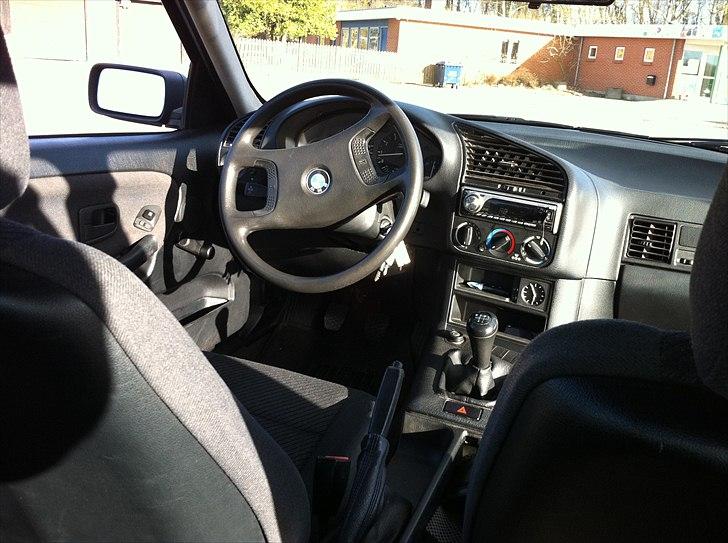 BMW 320i E36 billede 12