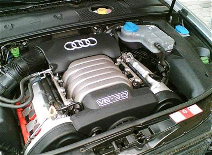 Audi A4 S-Line 3.0 V6, 220HK (Solgt) billede 9