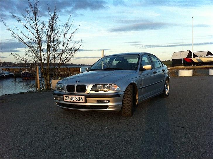 BMW 320d E46 // SOLGT // billede 1