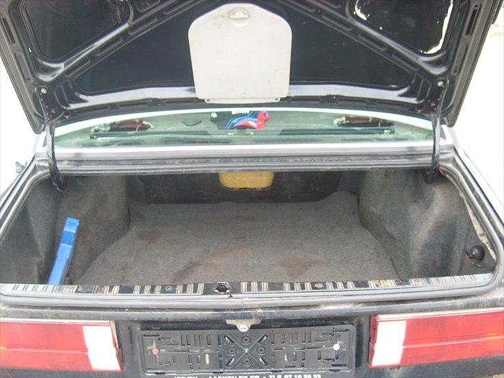 BMW E30 320i *SOLGT* billede 13