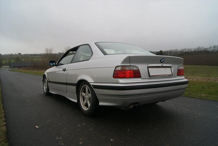 BMW E36 325i Coupe->(solgt)<-  billede 4
