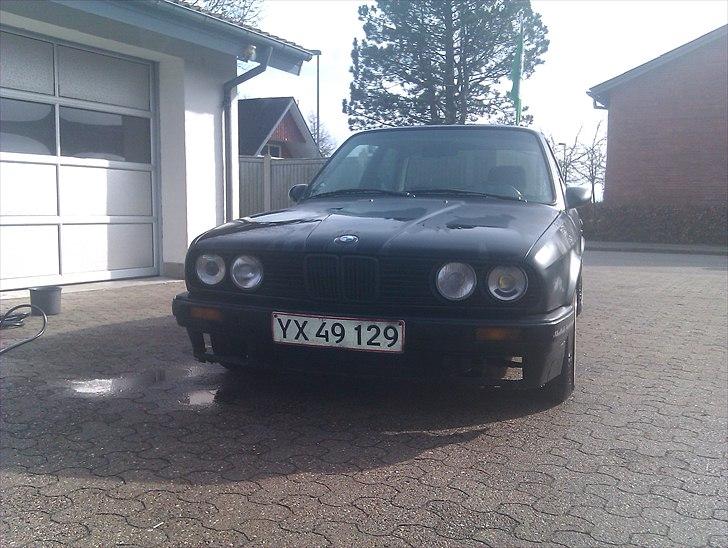 BMW e30 320/25 (SOLGT) billede 6