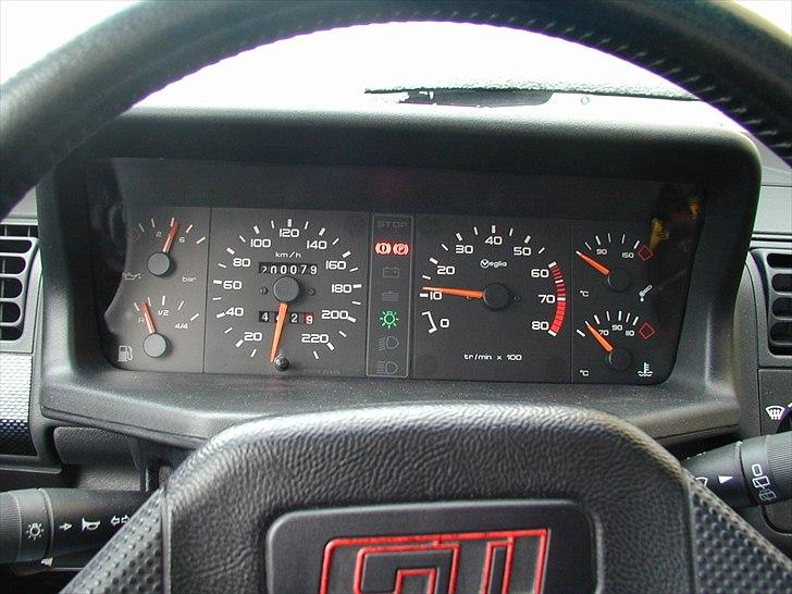 Peugeot 205 GTI billede 2