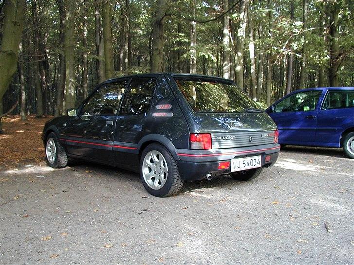 Peugeot 205 GTI - Endelig blev den sænket.. billede 8