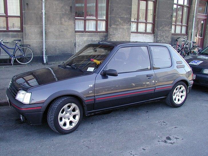 Peugeot 205 GTI billede 11