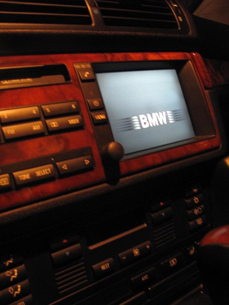 BMW E39 528iA - SOLGT billede 20