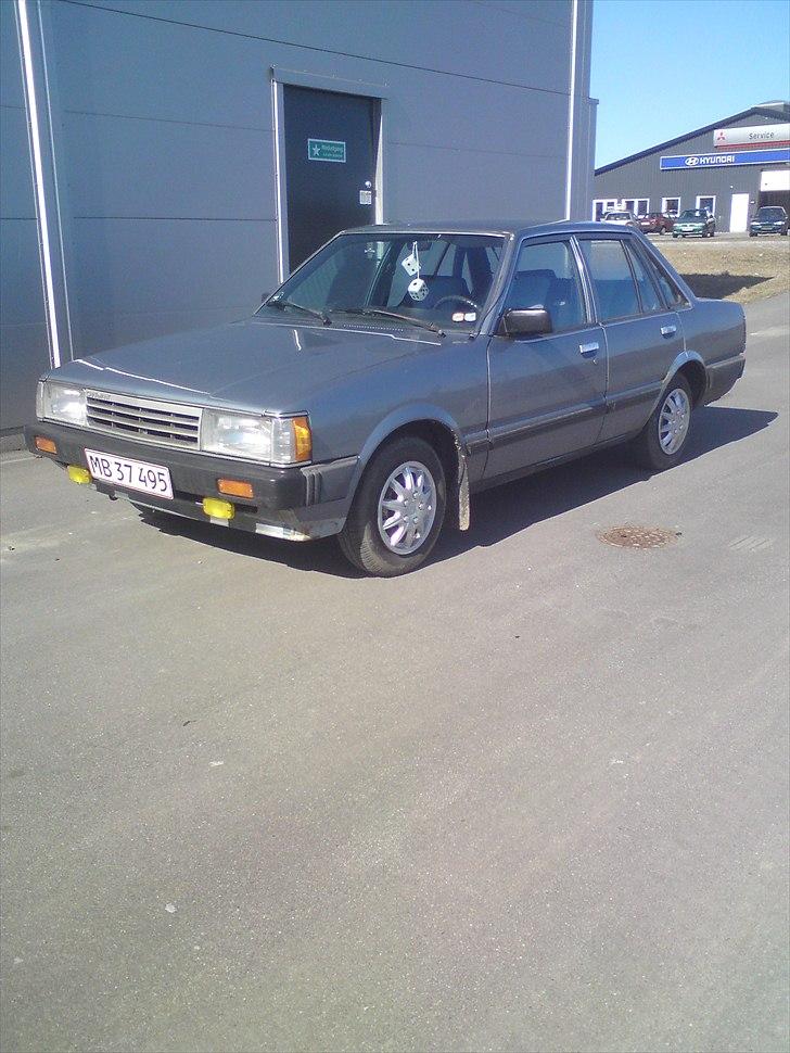 Daihatsu Charmant billede 1