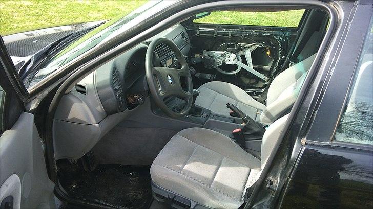 BMW E36 318i (protjekt) billede 10