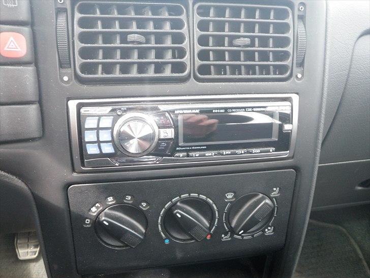 VW Polo 6n 1,6 billede 15