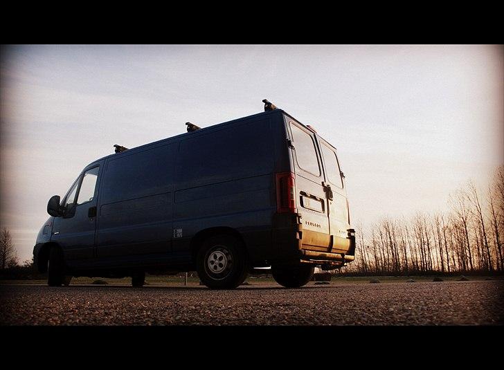 Peugeot Boxer 2,8 HDI superblå billede 1