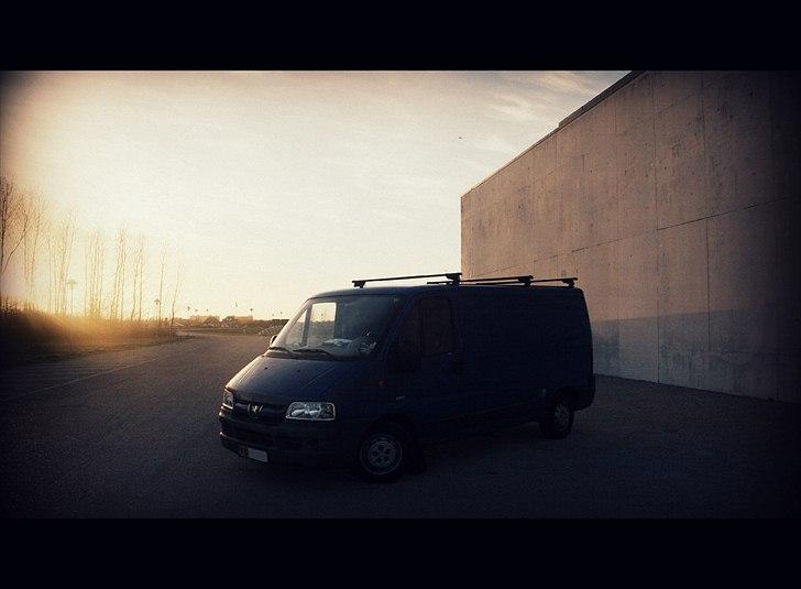 Peugeot Boxer 2,8 HDI superblå billede 2