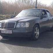 Mercedes Benz 124 300E