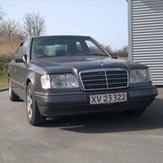 Mercedes Benz 124 300E