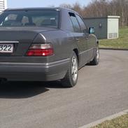 Mercedes Benz 124 300E