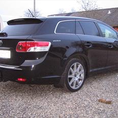 Toyota Avensis 2.2 D-CAT STW solgt