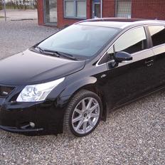 Toyota Avensis 2.2 D-CAT STW solgt