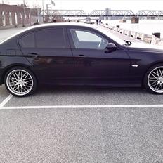 BMW E90 320 D SOLGT