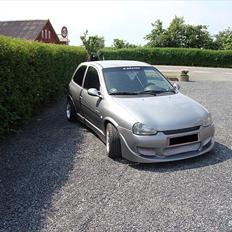 Opel corsa b 1.4 si 16v sport