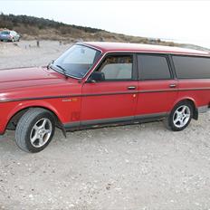 Volvo 240 GL skrottet
